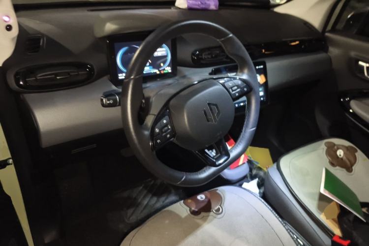 Used Leapmotor T03 2021 400 Luxury Pro Edition Steering Wheel
