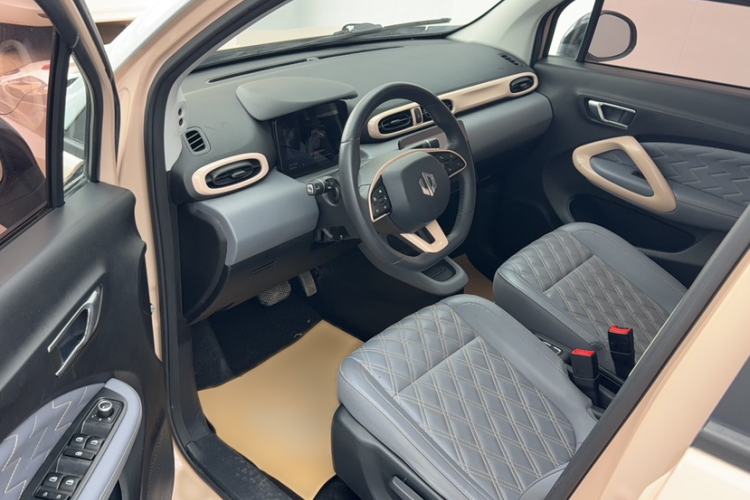 Used Leapmotor T03 2021 400 Luxury Edition Interior 10