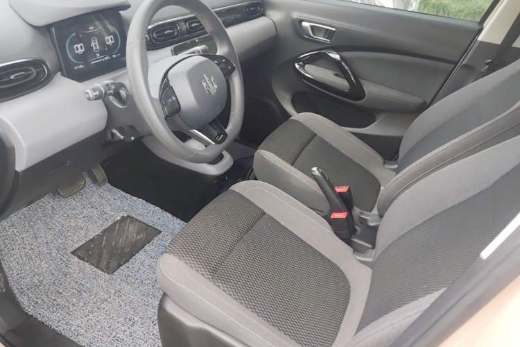 Used Leapmotor T03 2021 400 Lite Edition - Lithium-Ion Battery Left Front Seat