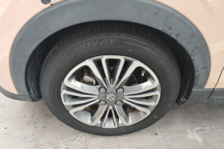 Used Leapmotor T03 2021 400 Online Booking Version Left Front Wheel Hub