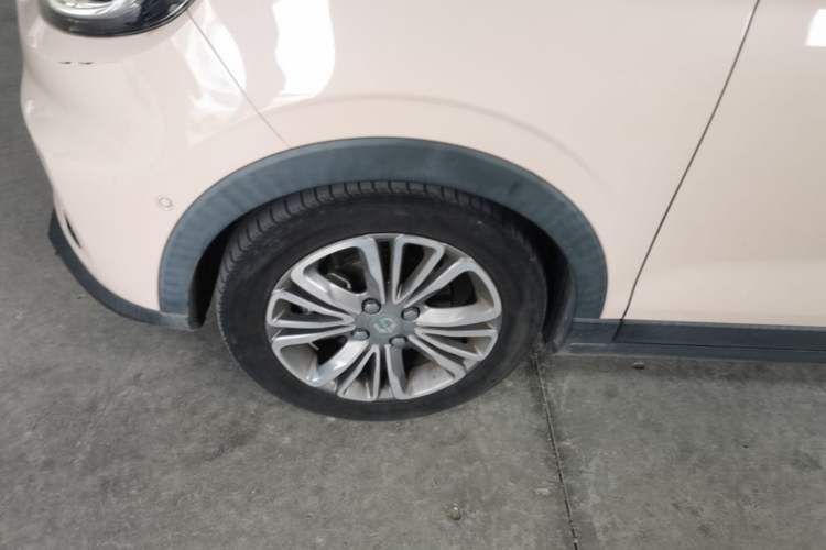 Used Leapmotor T03 2021 400 Luxury Edition Left Front Wheel Hub