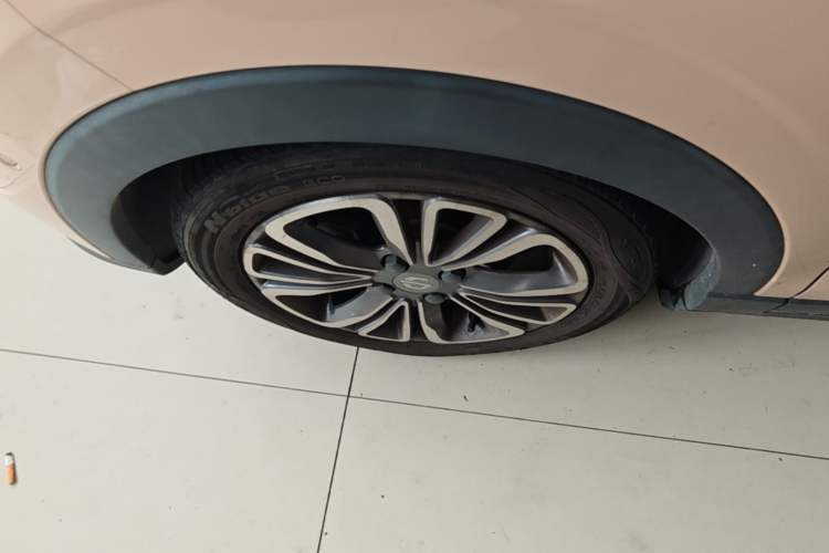 Used Leapmotor T03 2021 400 Luxury Pro Edition Left Front Wheel Hub