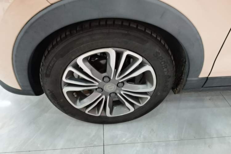 Used Leapmotor T03 2021 400 Lite Edition Lithium Iron Phosphate Left Front Wheel Hub