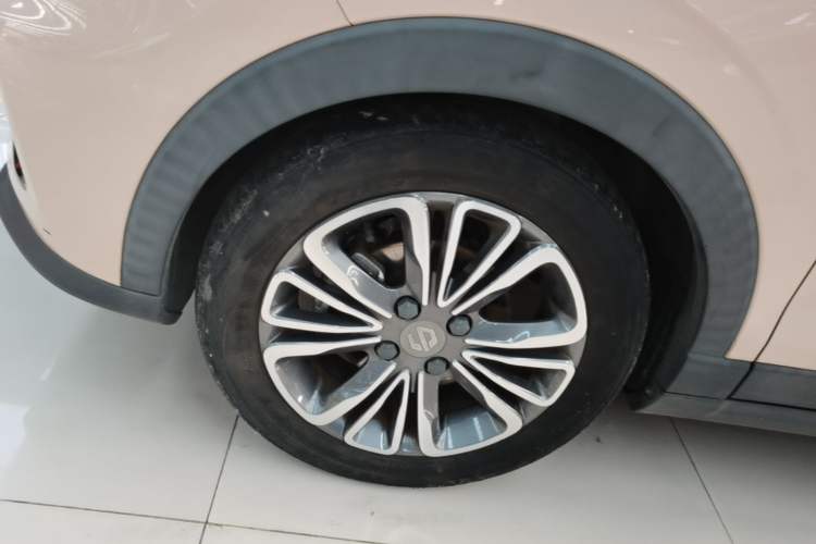Used Leapmotor T03 2021 400 Micro-Sugar Version Left Front Wheel Hub