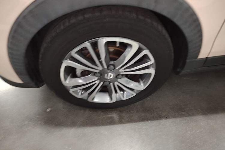 Used Leapmotor T03 2021 400 Comfort Edition Left Front Wheel Hub