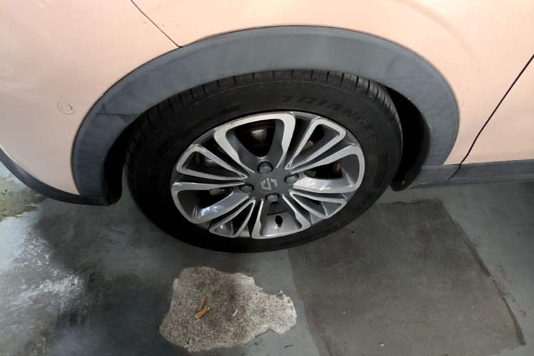 Used Leapmotor T03 2021 400 Luxury Edition Left Front Wheel Hub