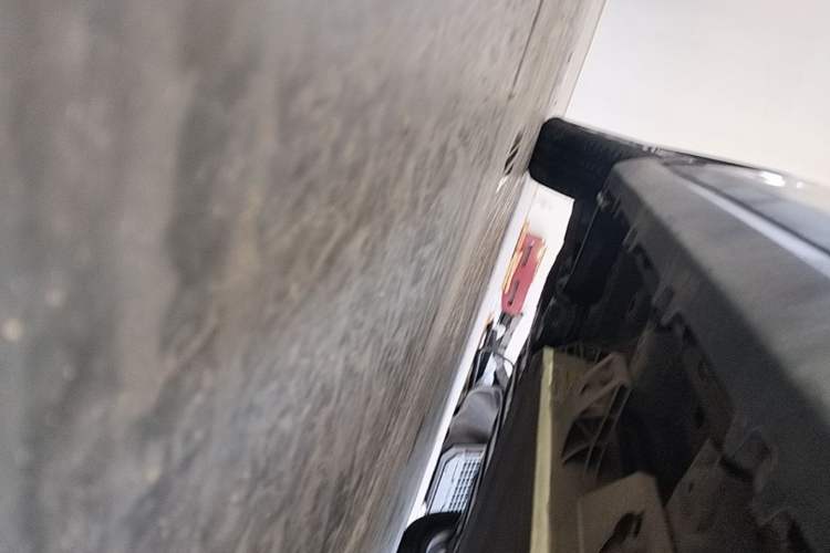 Used Leapmotor T03 2021 400 Luxury Edition Left Side Sill