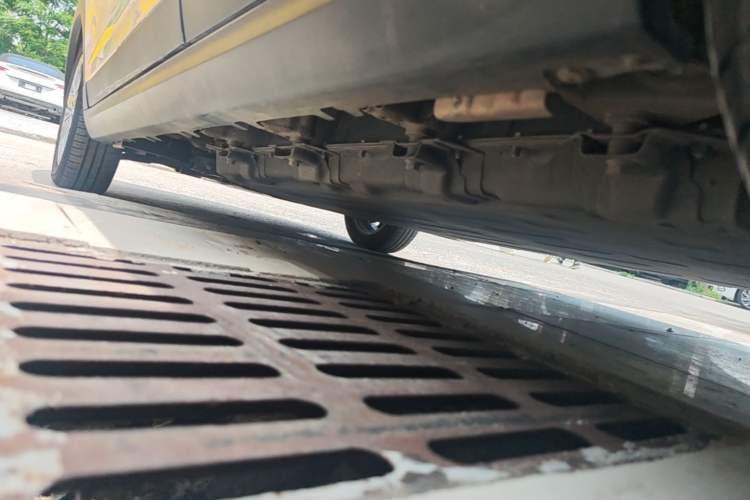 Used Leapmotor T03 2021 400 Luxury Pro Edition Left Side Sill