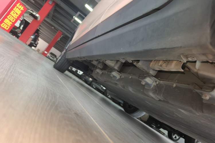 Used Leapmotor T03 2021 400 Luxury Pro Edition Left Side Sill