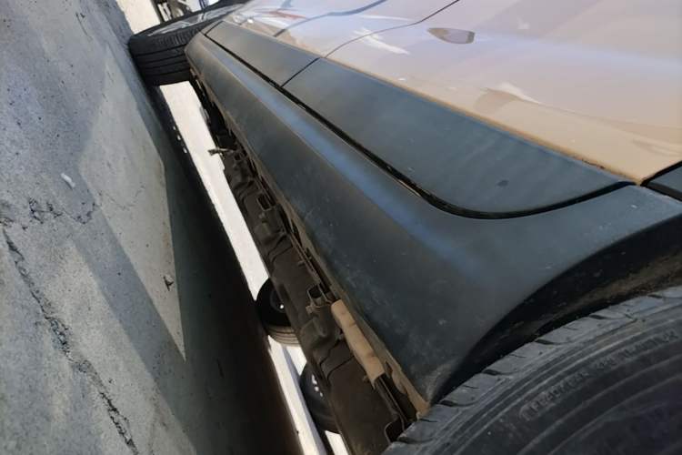 Used Leapmotor T03 2021 400 Micro-Sugar Version Left Side Sill