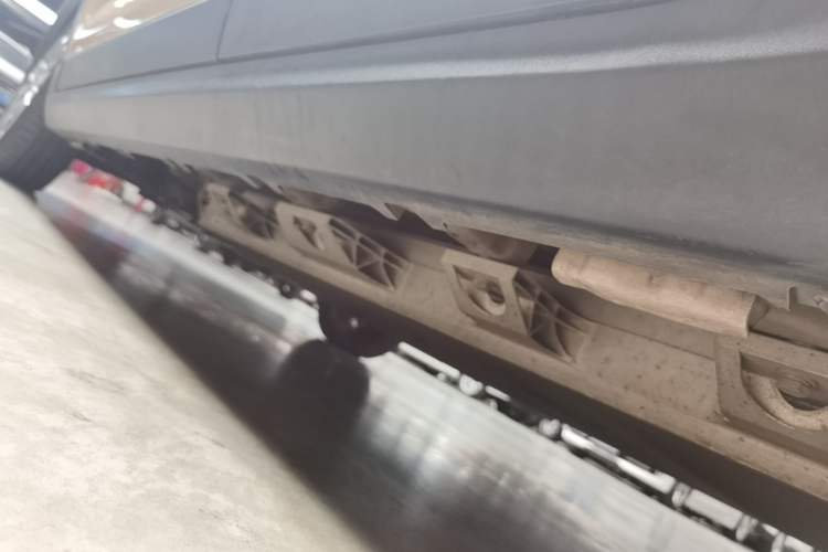 Used Leapmotor T03 2021 400 Luxury Edition Left Side Sill