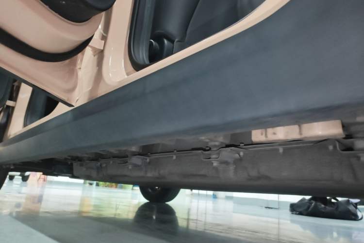 Used Leapmotor T03 2021 400 Comfort Edition Left Side Sill