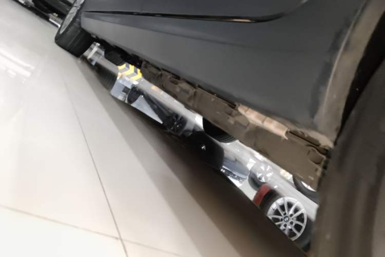 Used Leapmotor T03 2021 400 Micro-Sugar Version Left Side Sill