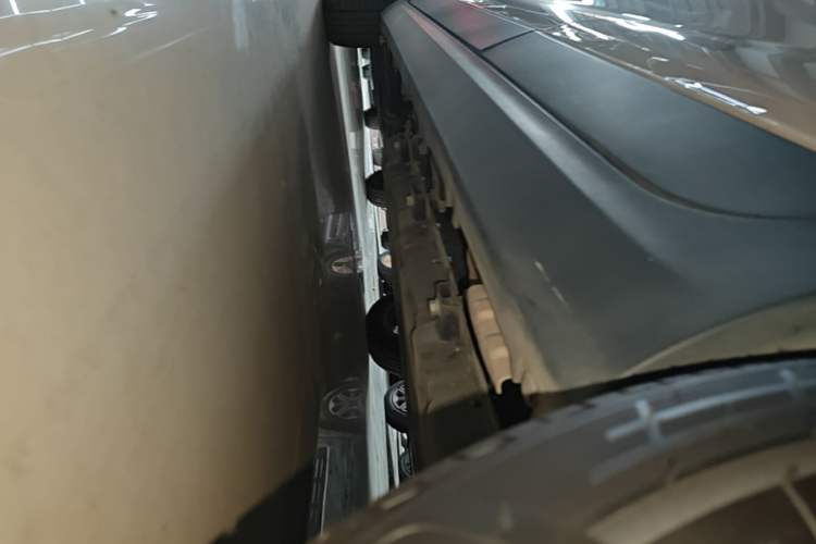 Used Leapmotor T03 2021 400 Micro-Sugar Version Left Side Sill