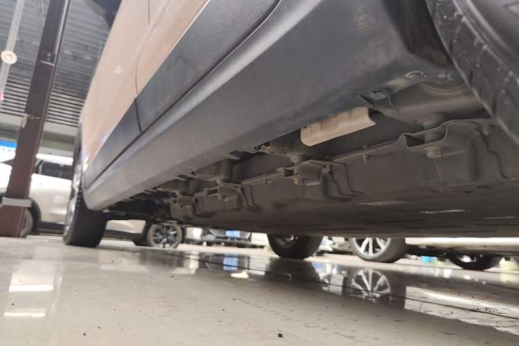 Used Leapmotor T03 2021 400 Micro-Sugar Version Left Side Sill