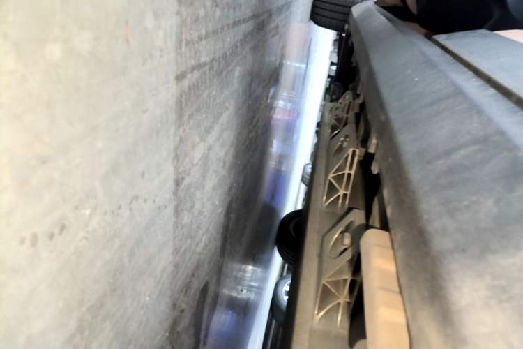Used Leapmotor T03 2021 400 Luxury Edition Left Side Sill