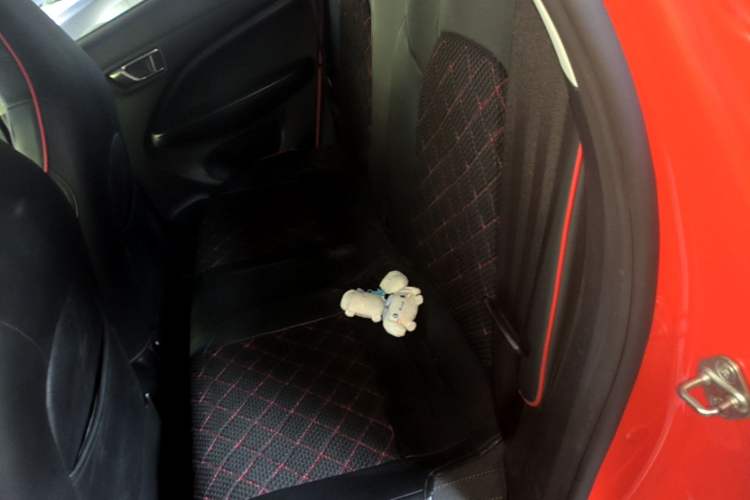Used Leapmotor T03 2021 400 Lite Edition - Lithium-Ion Battery Left Rear Seat
