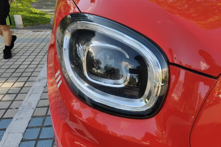 Used Leapmotor T03 2021 400 Micro-Sugar Version Right Front Headlight
