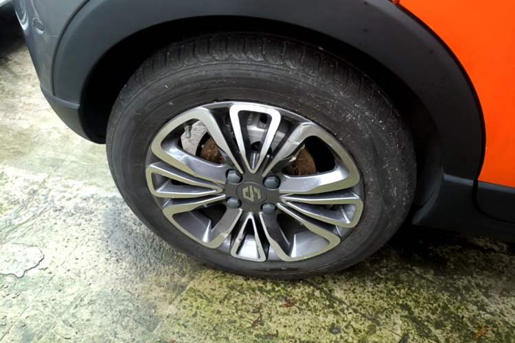 Used Leapmotor T03 2021 400 Luxury Edition Right Rear Wheel Hub