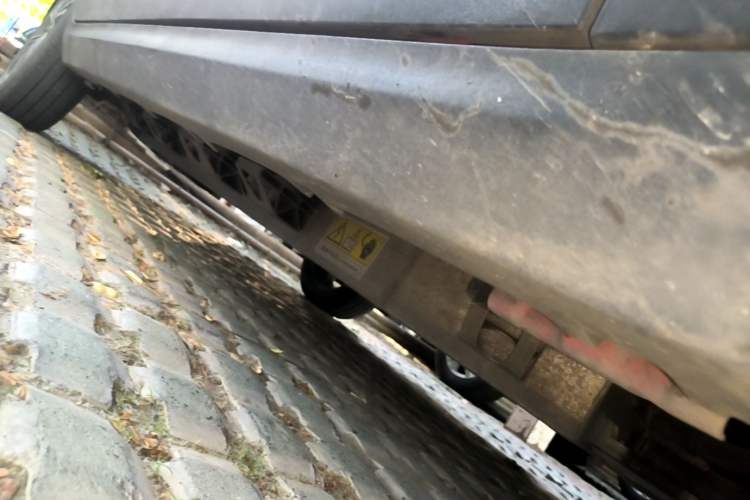 Used Leapmotor T03 2021 400 Lite Edition - Lithium-Ion Battery Right Side Sill
