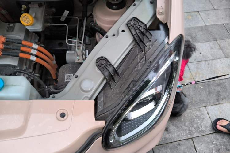 Used Leapmotor T03 2021 400 Micro-Sugar Version Engine Bay Left