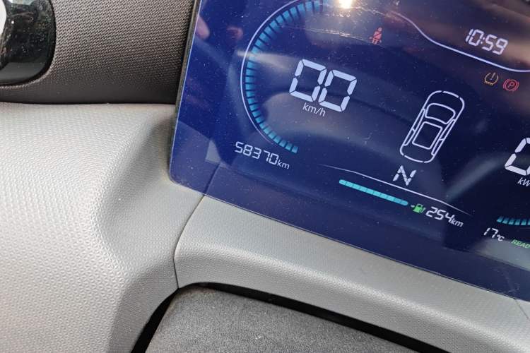 Used Leapmotor T03 2021 400 Lite Edition - Lithium-Ion Battery Odometer Close Up