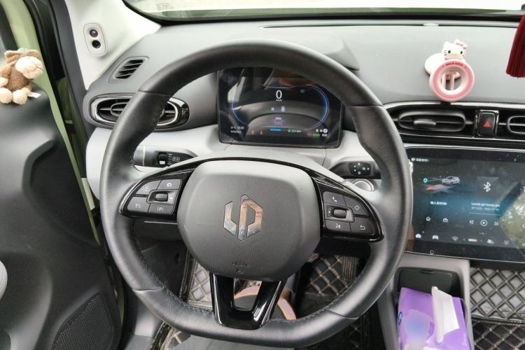 Used Leapmotor T03 2021 400 Luxury Pro Edition Steering Wheel