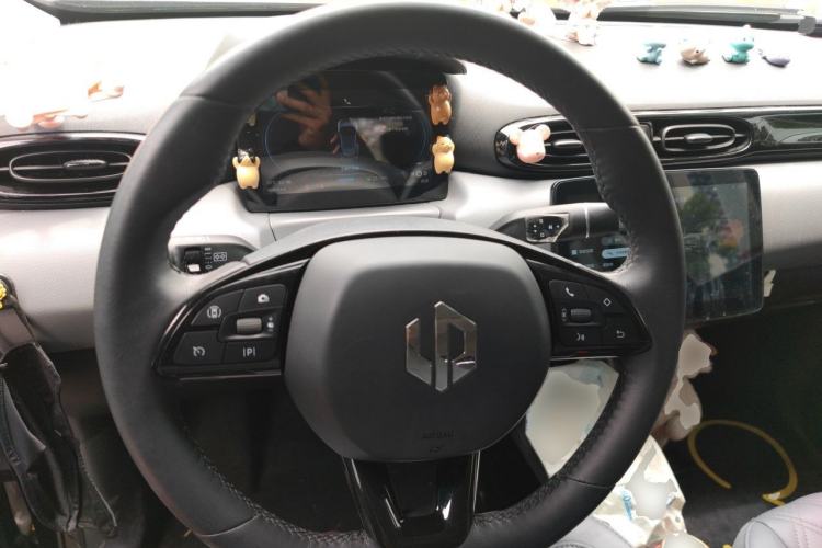 Used Leapmotor T03 2021 400 Luxury Pro Edition Steering Wheel