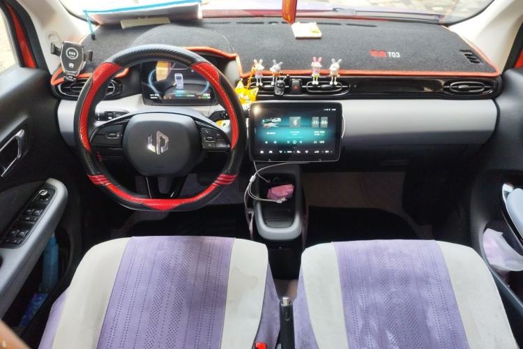 Used Leapmotor T03 2021 400 Comfort Edition Center Console