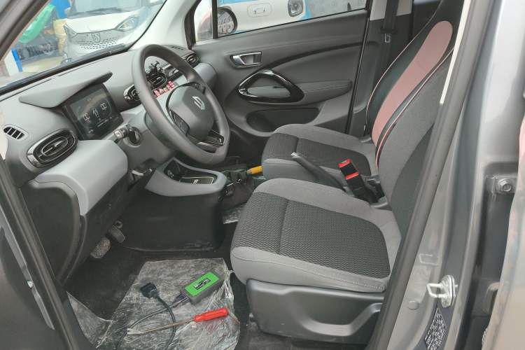 Used Leapmotor T03 2021 400 Lite Edition - Lithium-Ion Battery Left Front Seat