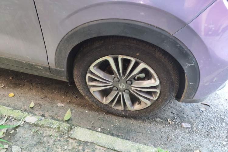 Used Leapmotor T03 2021 400 Comfort Edition Right Front Wheel Hub