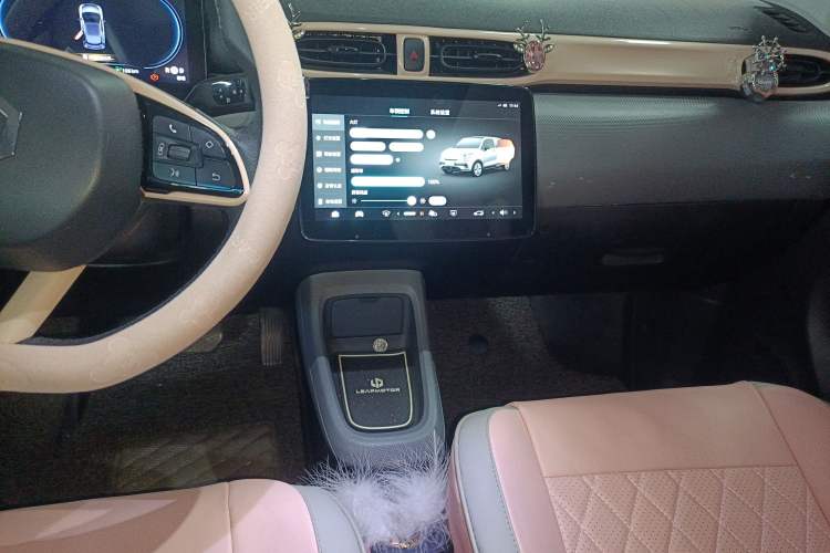 Used Leapmotor T03 2021 400 Luxury Edition Audio And AC Panel