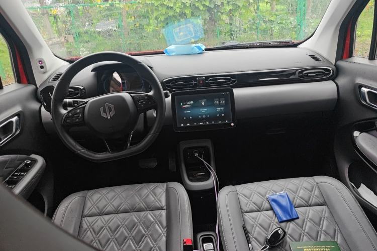 Used Leapmotor T03 2021 400 Luxury Edition Center Console