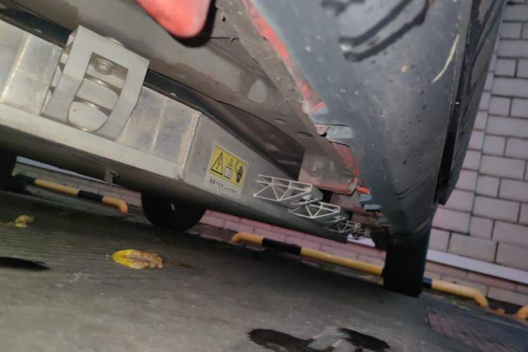 Used Leapmotor T03 2021 400 Luxury Edition Chassis Front Left