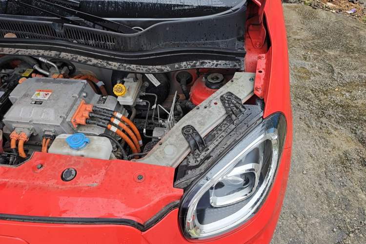 Used Leapmotor T03 2021 400 Luxury Edition Engine Bay Left
