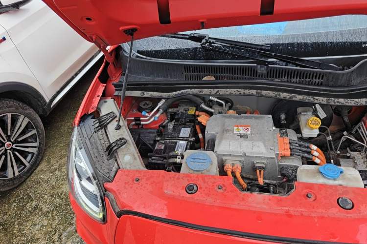 Used Leapmotor T03 2021 400 Luxury Edition Engine Bay Right