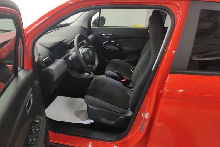 Used Leapmotor T03 2021 400 Lite Edition - Lithium-Ion Battery Left Front Seat