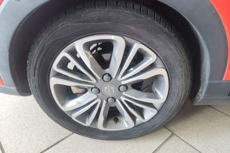 Used Leapmotor T03 2021 400 Comfort Edition Left Front Wheel Hub