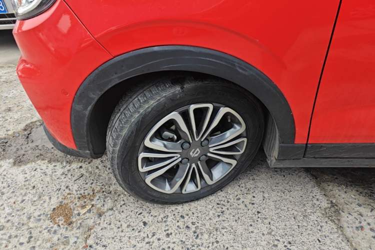 Used Leapmotor T03 2021 400 Luxury Edition Left Front Wheel Hub