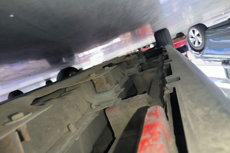 Used Leapmotor T03 2021 400 Comfort Edition Left Side Sill