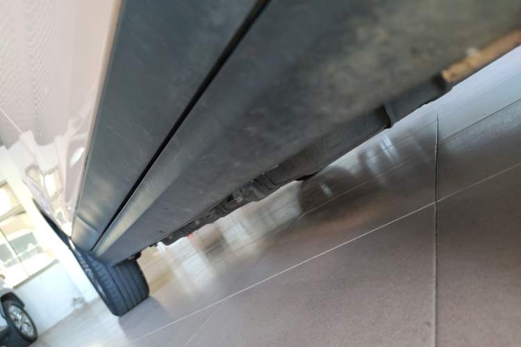 Used Leapmotor T03 2021 400 Micro-Sugar Version Right Side Sill