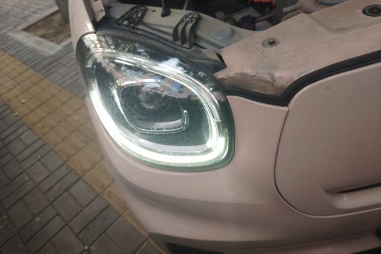 Used Leapmotor T03 2021 400 Luxury Pro Edition Right Front Headlight