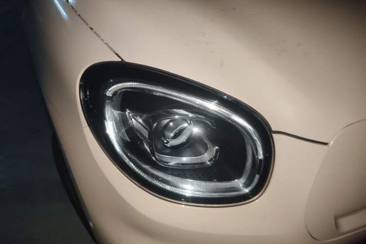 Used Leapmotor T03 2021 400 Luxury Edition Right Front Headlight