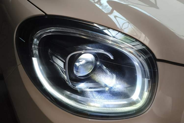 Used Leapmotor T03 2021 400 Luxury Edition Right Front Headlight