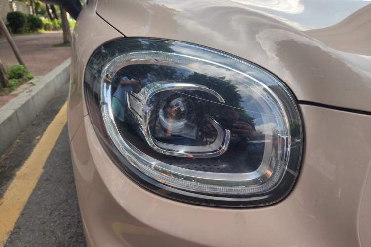 Used Leapmotor T03 2021 400 Lite Edition Lithium Iron Phosphate Right Front Headlight