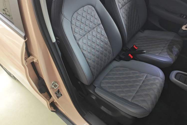 Used Leapmotor T03 2021 400 Comfort Edition Right Front Seat