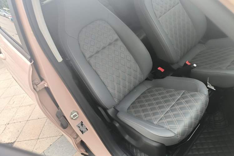 Used Leapmotor T03 2021 400 Comfort Edition Right Front Seat