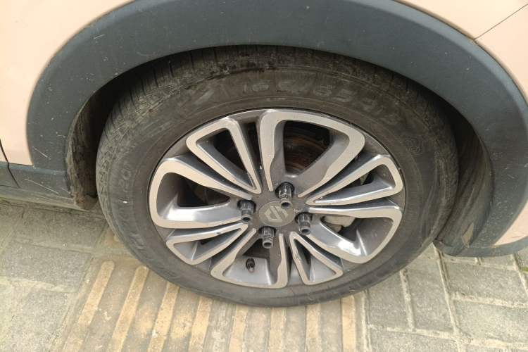 Used Leapmotor T03 2021 400 Comfort Edition Right Front Wheel Hub