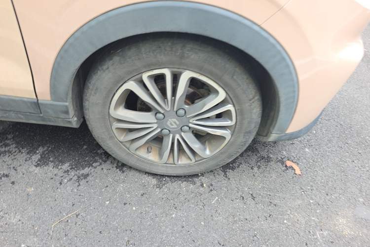 Used Leapmotor T03 2021 400 Comfort Edition Right Front Wheel Hub