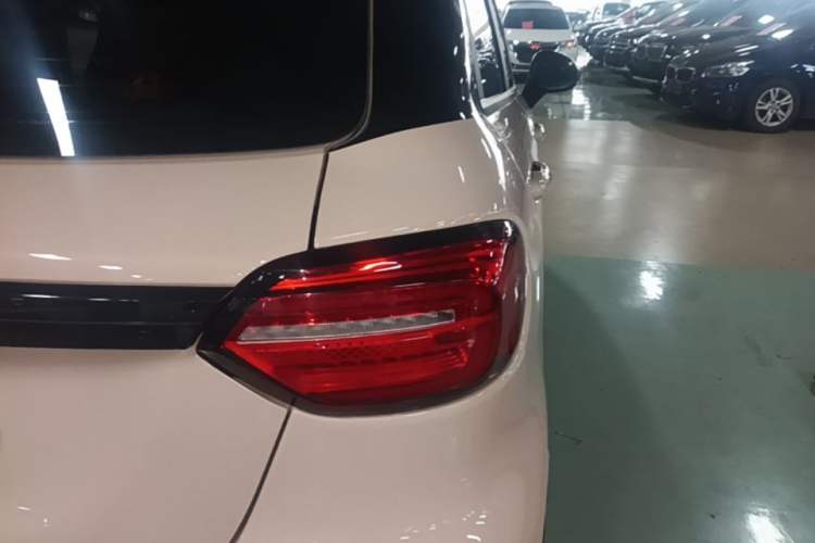 Used Leapmotor T03 2021 400 Luxury Edition Right Rear Taillight